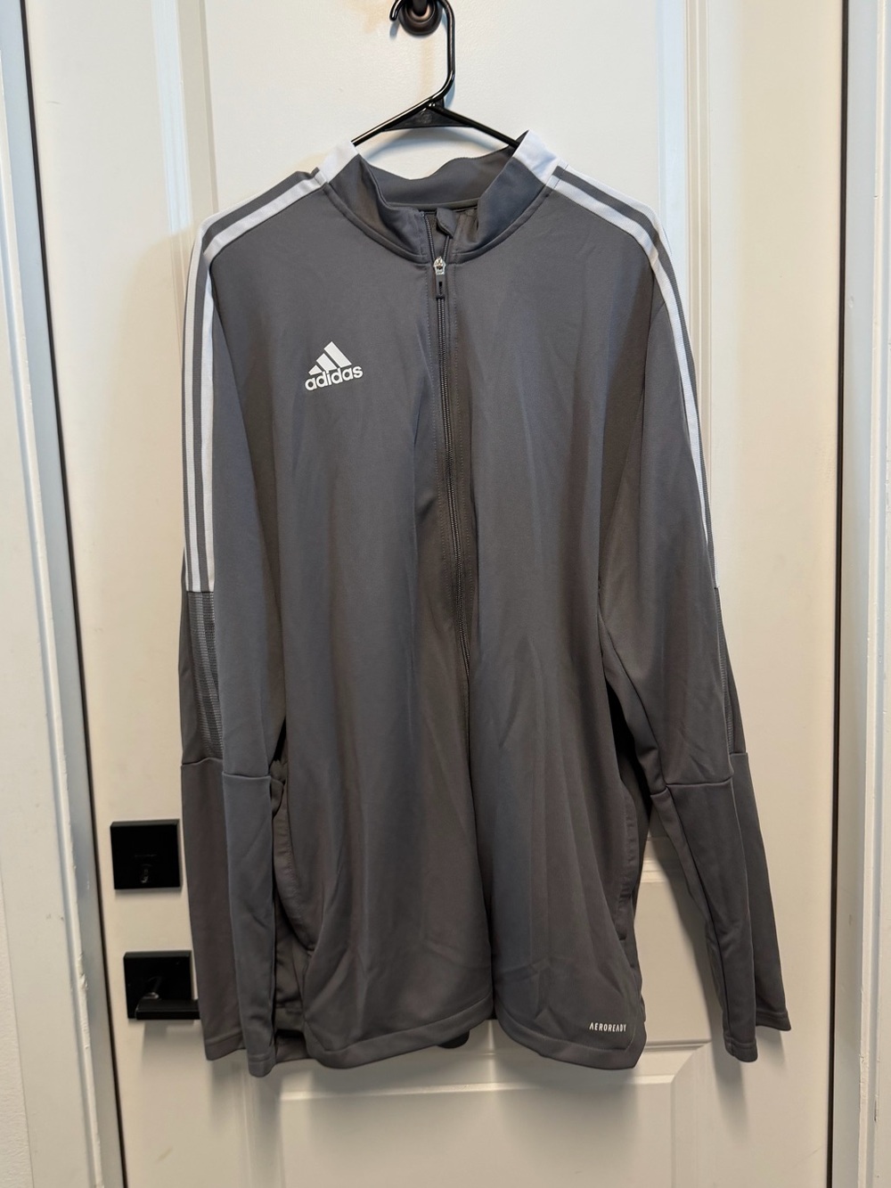 Adidas Aeroready Gray 3-Stripe Track Jacket – Men’s 2XL